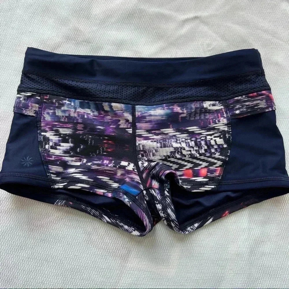 Athleta Athletic Shorts Size Small Back Zip Pocket Drawstring